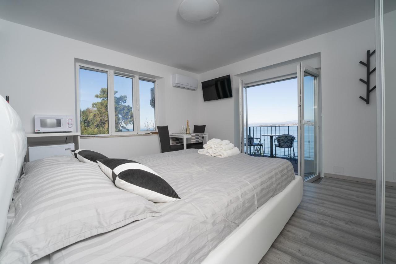Bellevue Molet apartments Koper Eksteriør bilde