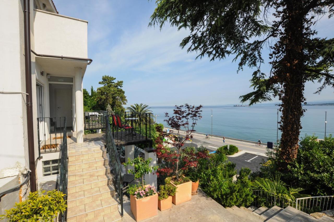 Bellevue Molet apartments Koper Eksteriør bilde