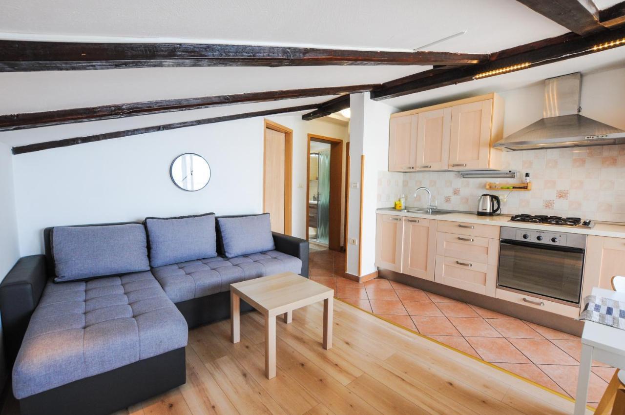 Bellevue Molet apartments Koper Eksteriør bilde