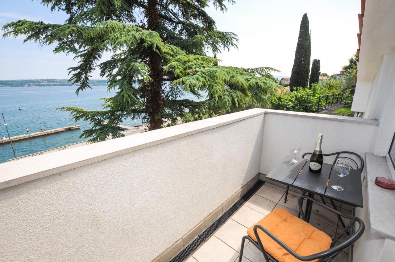 Bellevue Molet apartments Koper Eksteriør bilde