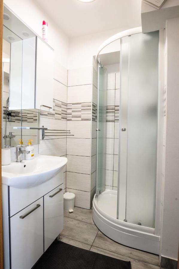 Bellevue Molet apartments Koper Eksteriør bilde
