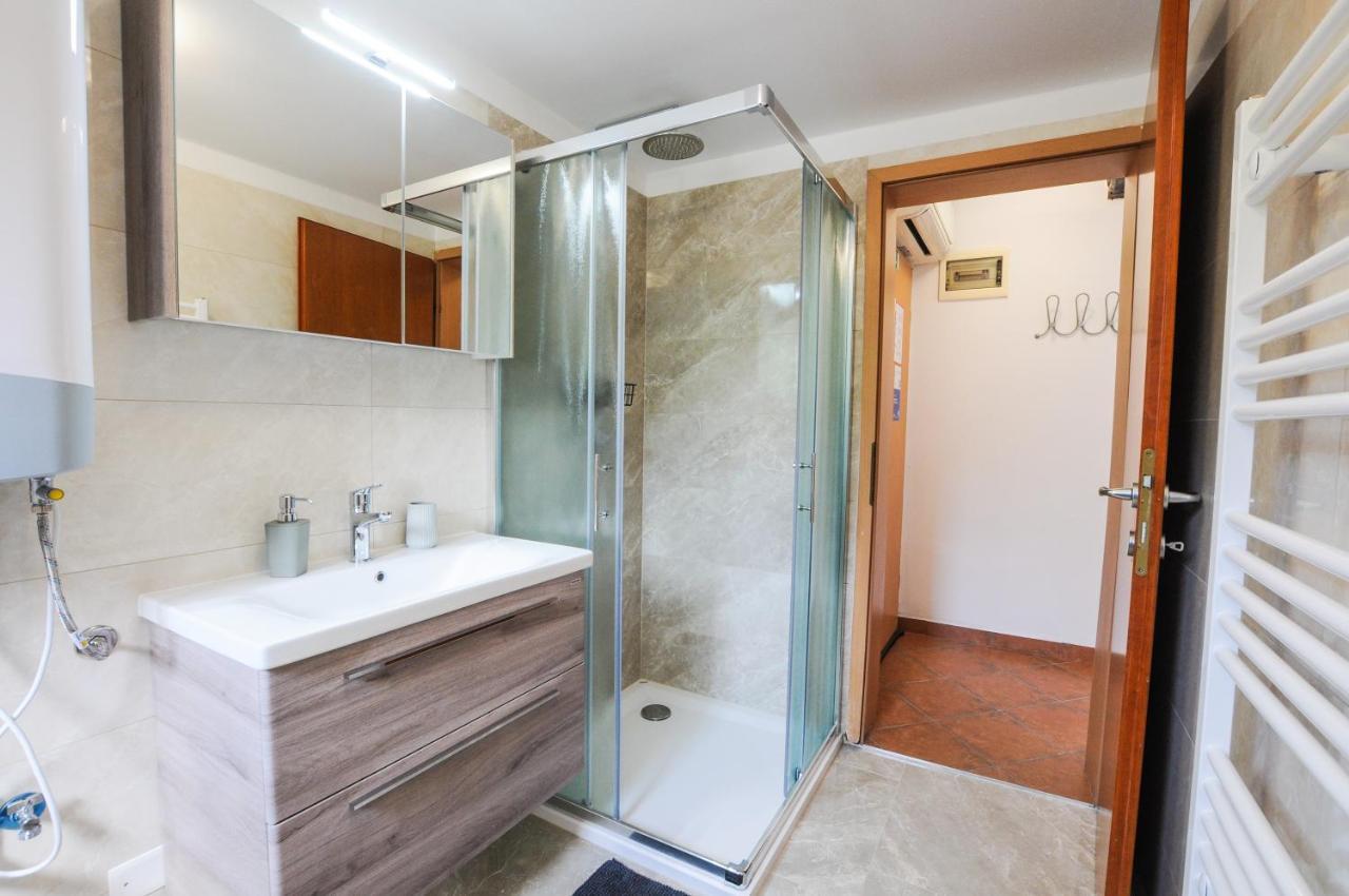 Bellevue Molet apartments Koper Eksteriør bilde
