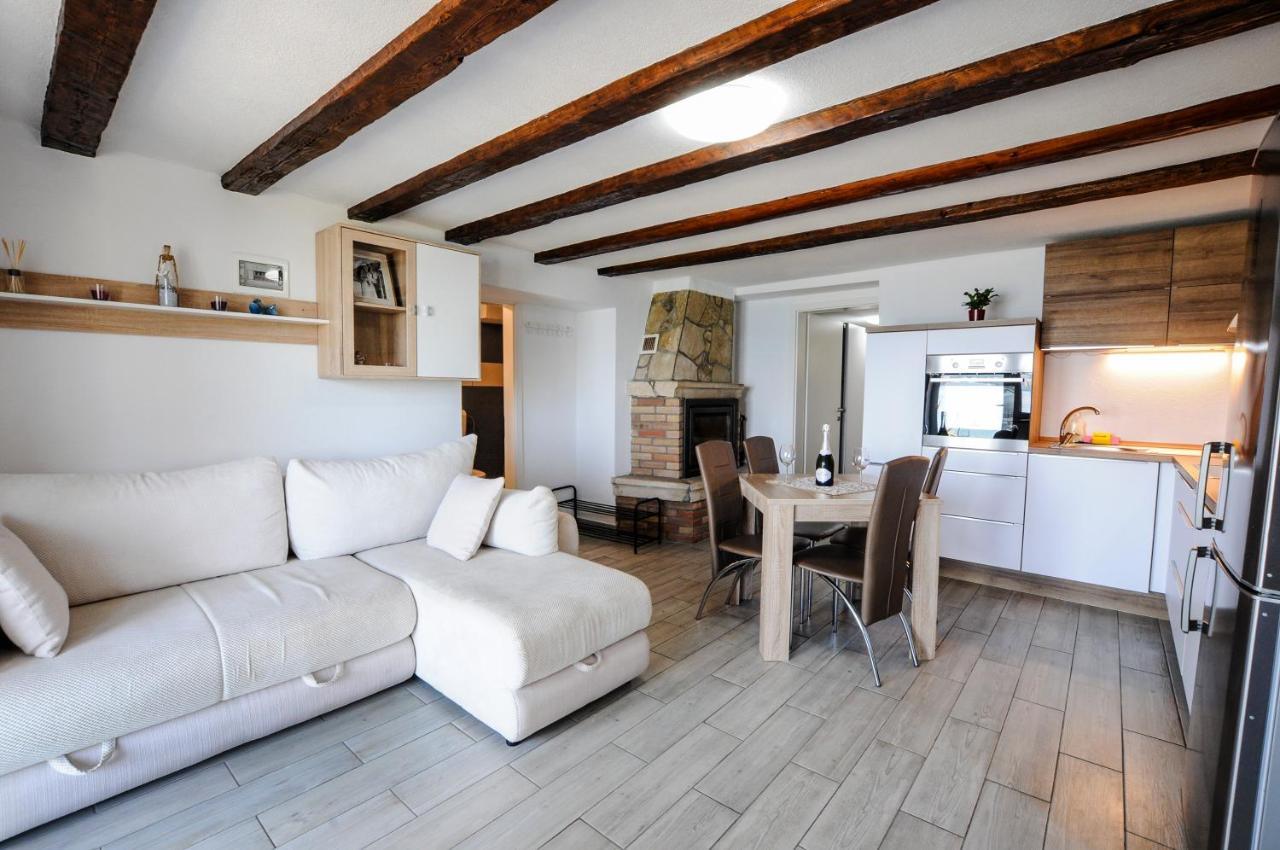 Bellevue Molet apartments Koper Eksteriør bilde
