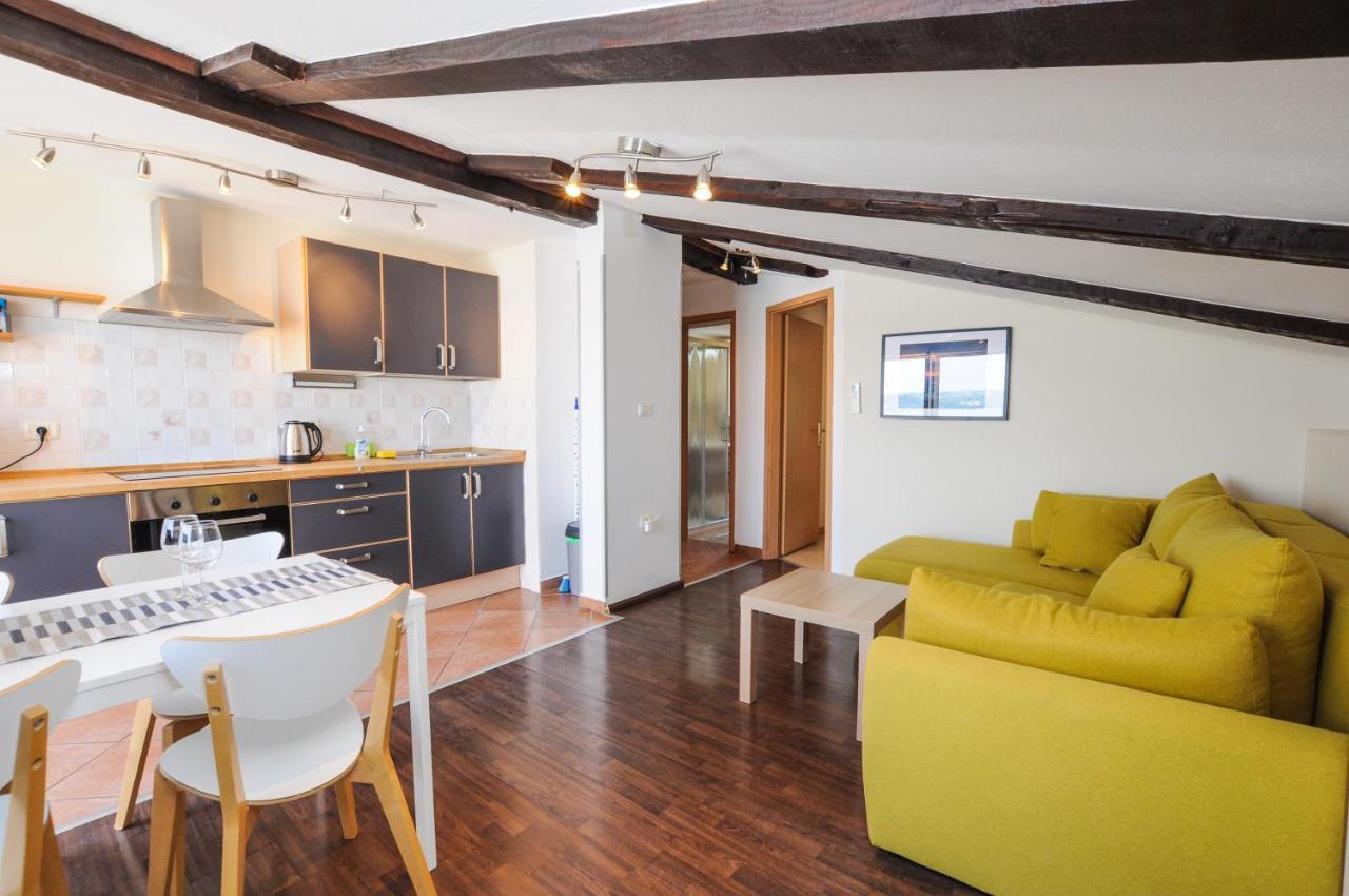 Bellevue Molet apartments Koper Eksteriør bilde