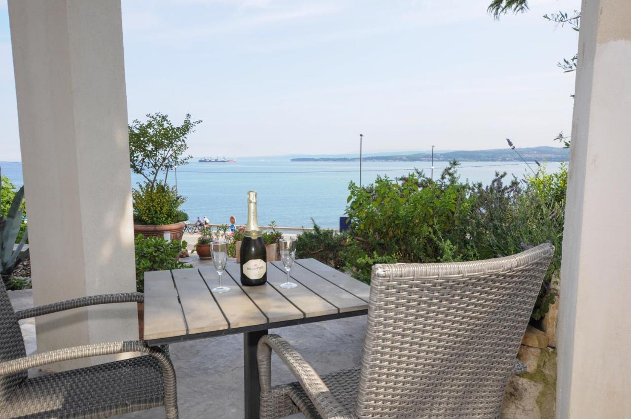 Bellevue Molet apartments Koper Eksteriør bilde