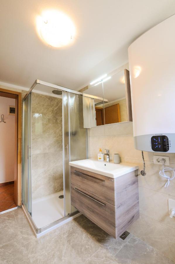 Bellevue Molet apartments Koper Eksteriør bilde