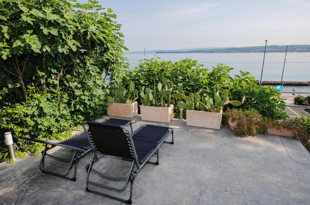 Bellevue Molet apartments Koper Eksteriør bilde