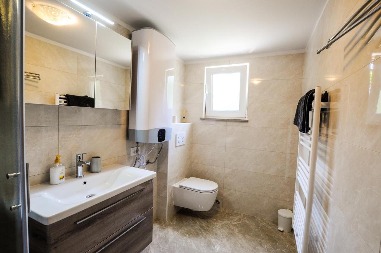 Bellevue Molet apartments Koper Eksteriør bilde